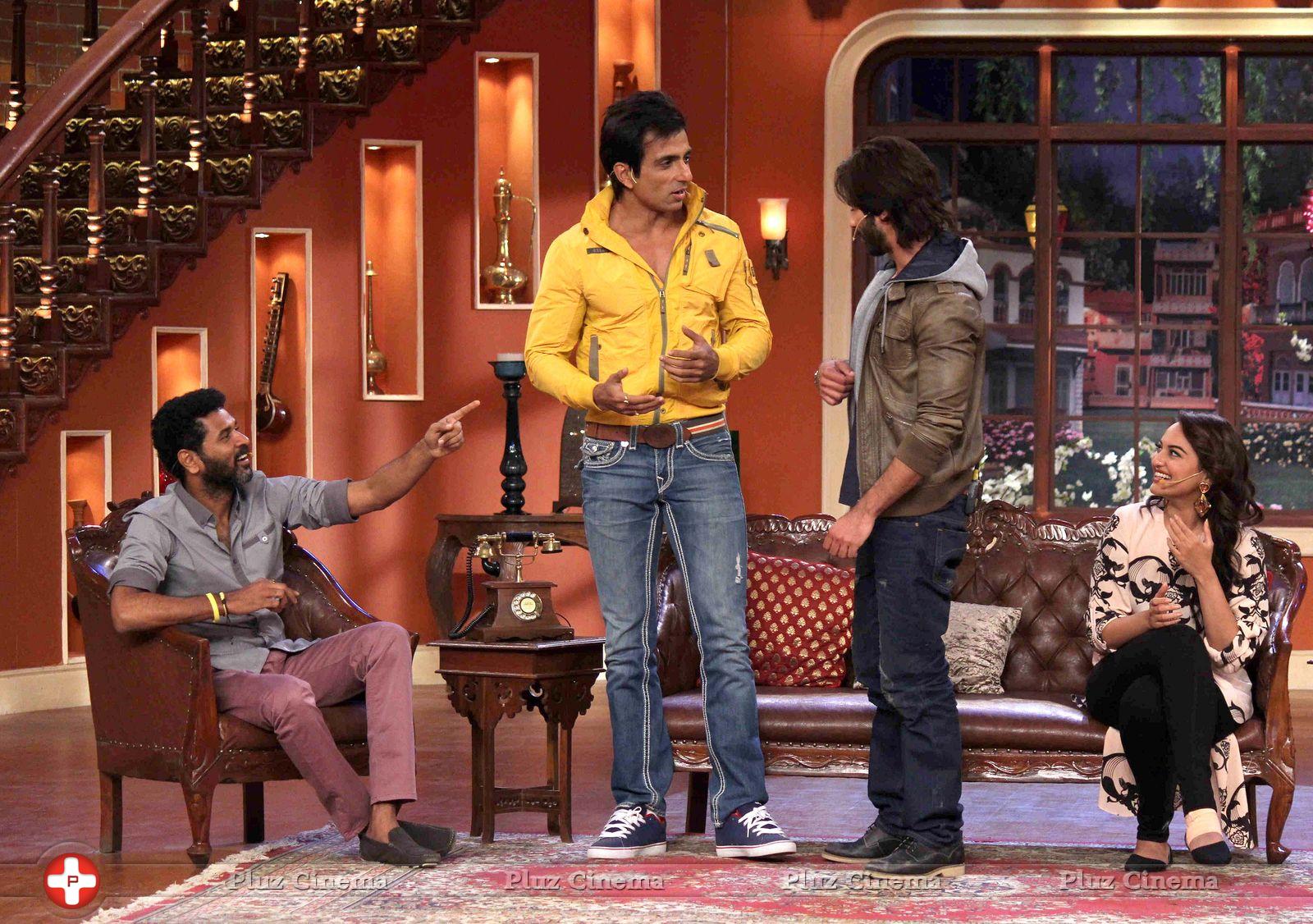 Promotion of film R Rajkumar on the sets of Comedy Nights with Kapil Photos | Picture 663064