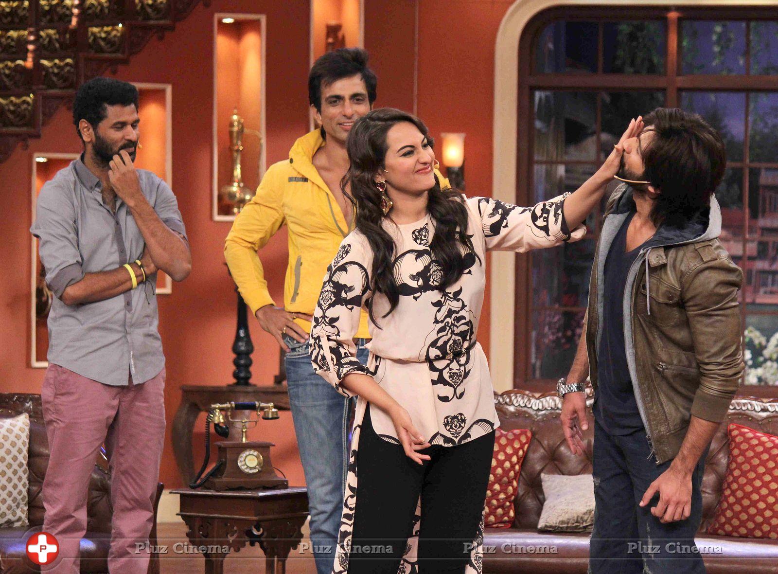 Promotion of film R Rajkumar on the sets of Comedy Nights with Kapil Photos | Picture 663074