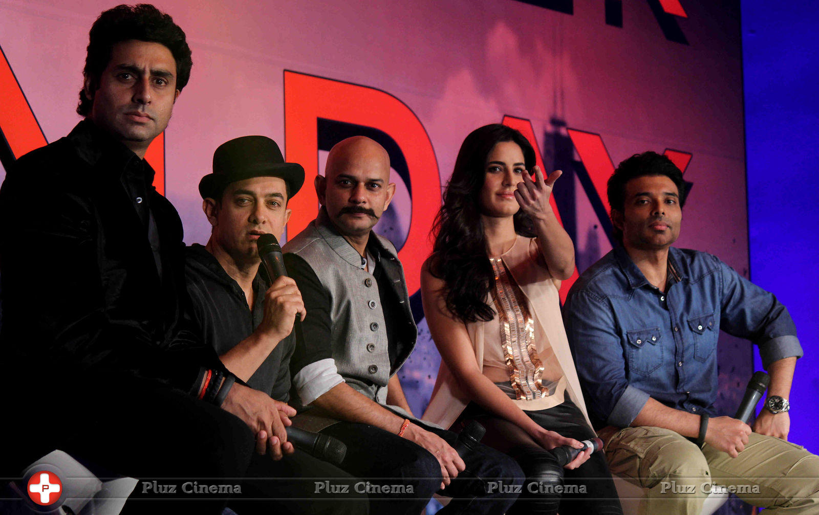 Dhoom 3 Movie Press Conference Photos | Picture 670874