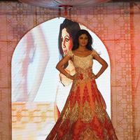 Shilpa Shetty - Shilpa Shetty walks for Rohit Verma Show for Marigold Watches Photos | Picture 672375