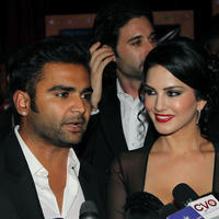 Sunny Leone & Sachin Joshi at The Premiere of film Jackpot Photos | Picture 674213