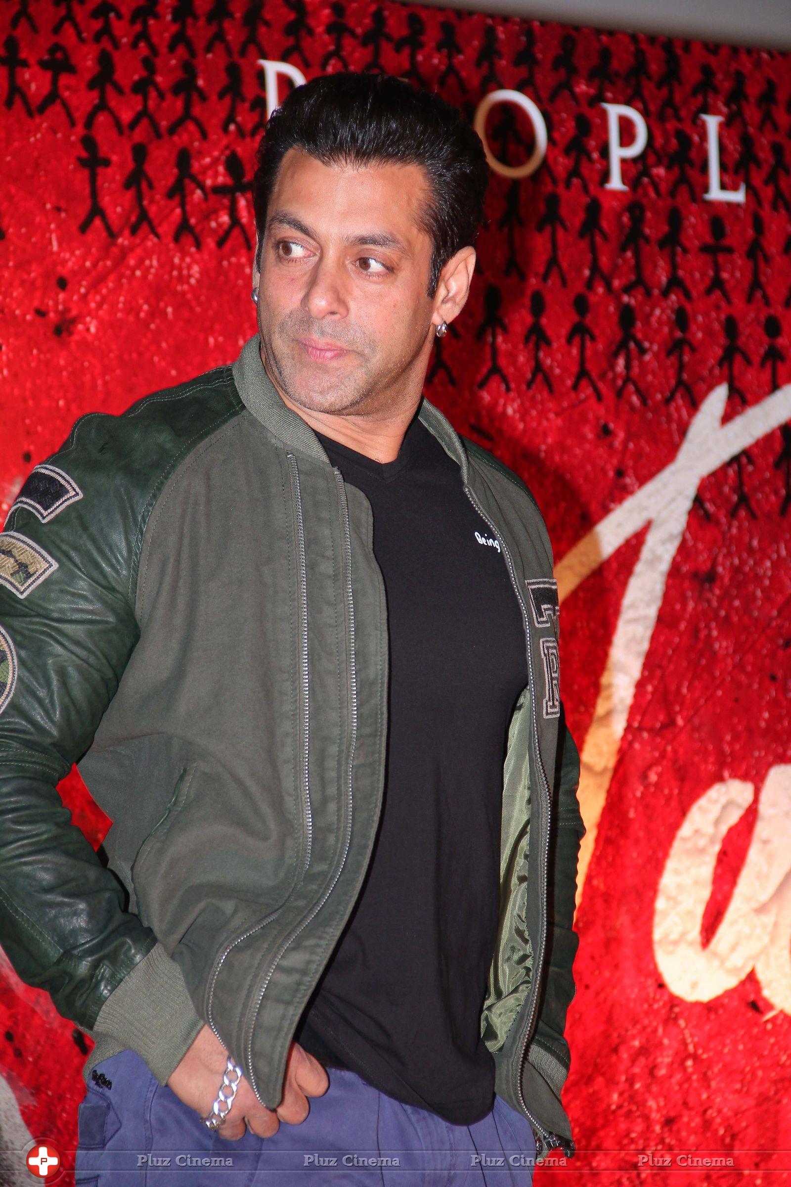 Salman Khan - Salman Khan Unveils Jai Ho Movie Trailer Photos | Picture 674333