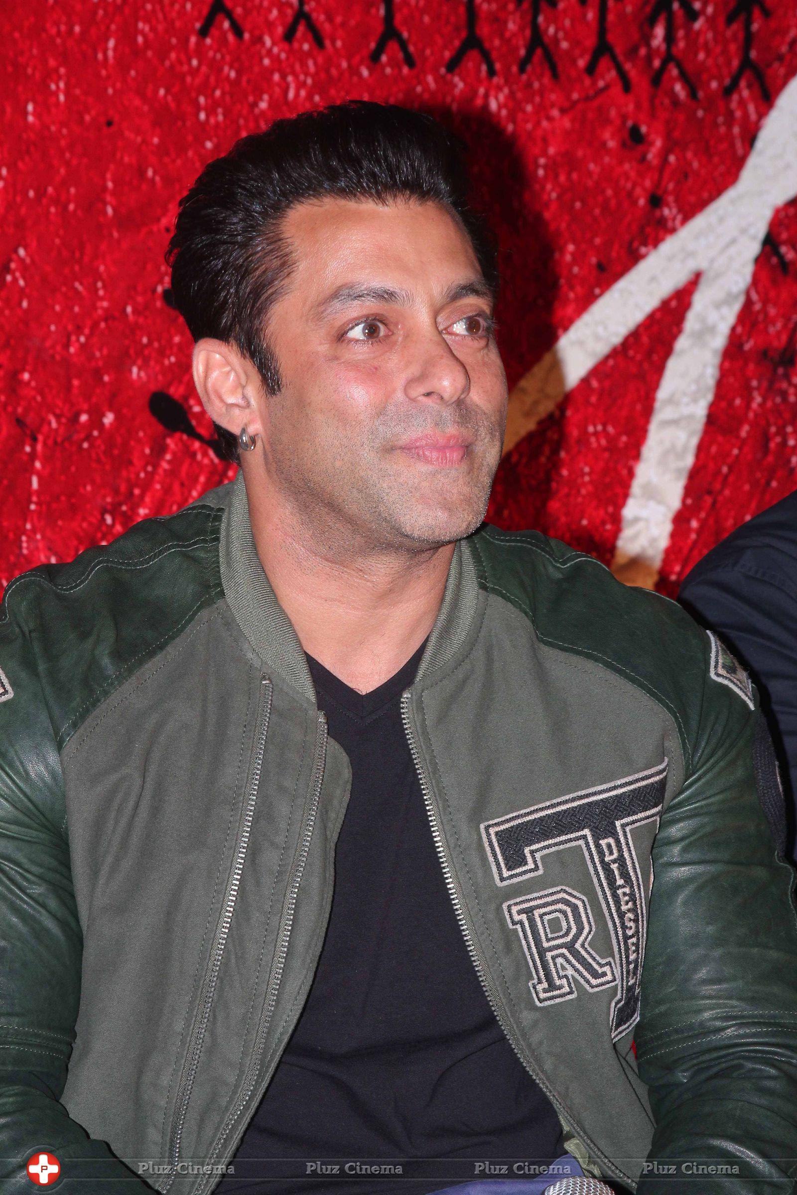 Salman Khan - Salman Khan Unveils Jai Ho Movie Trailer Photos | Picture 674352