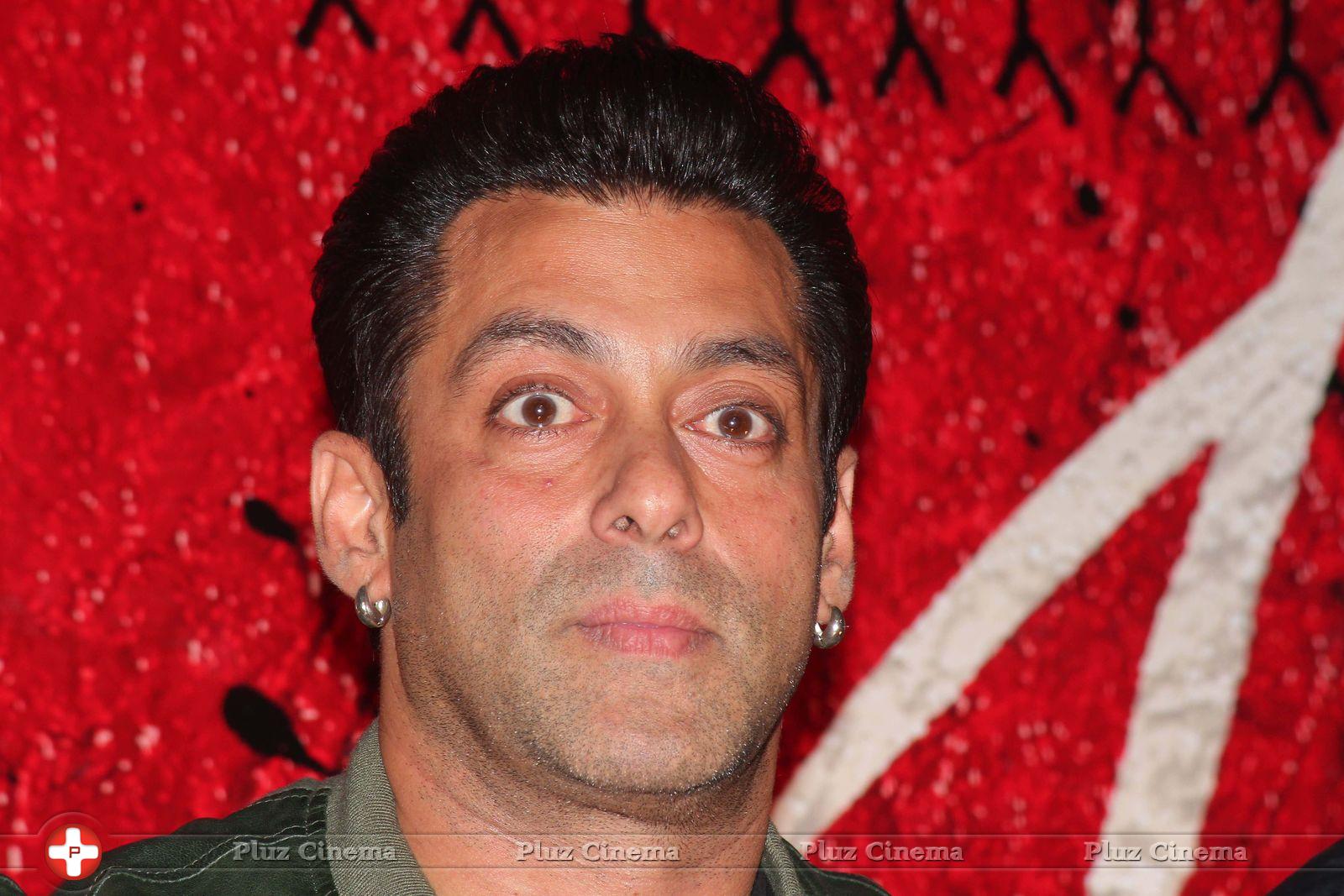 Salman Khan - Salman Khan Unveils Jai Ho Movie Trailer Photos | Picture 674354