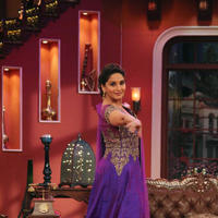 Madhuri Dixit - Promotion of film Dedh Ishqiya on sets of Comedy Nights with Kapil Photos | Picture 675393