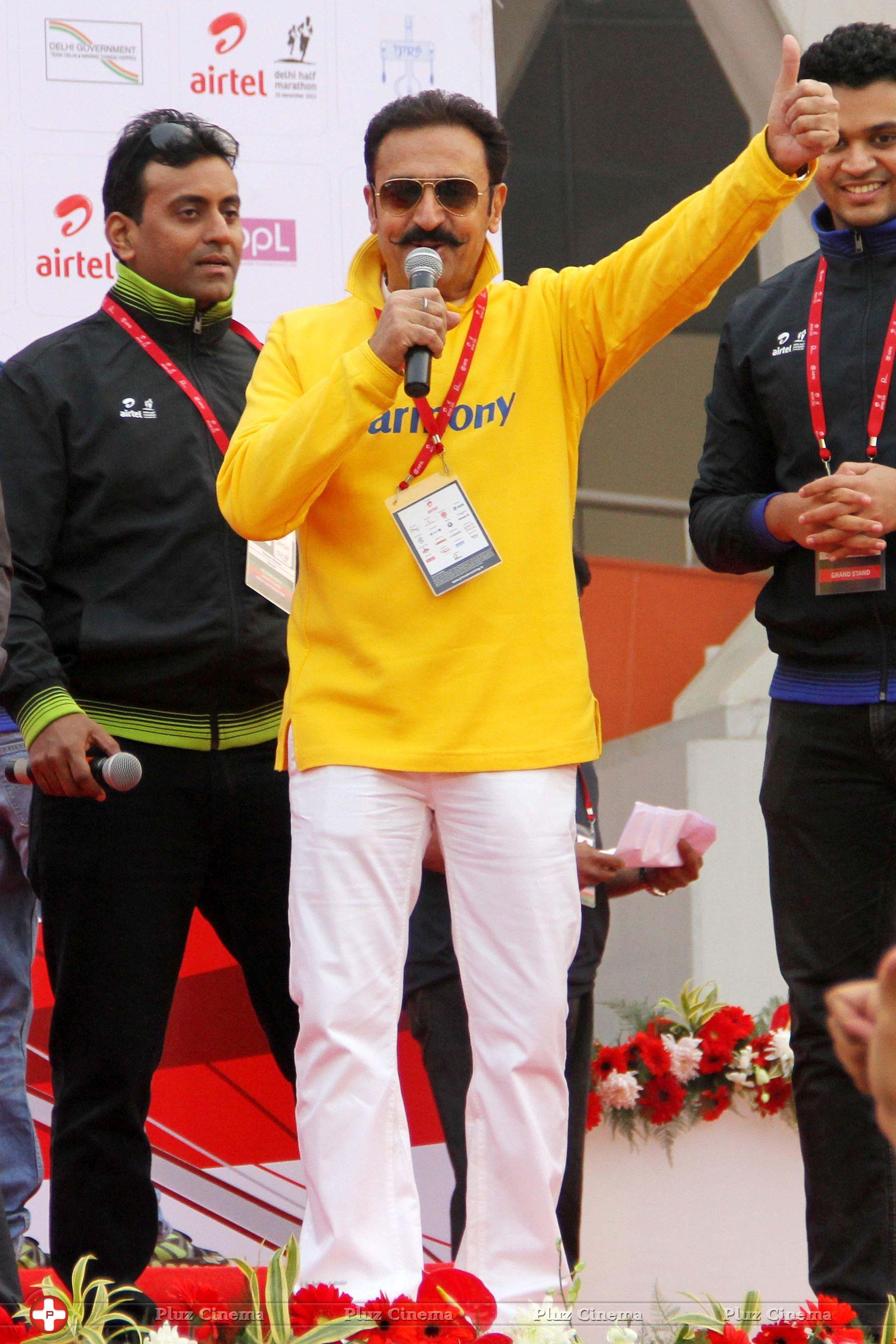 Gulshan Grover - Gulshan Grover at Delhi Half Marathon 2013 | Picture 680493