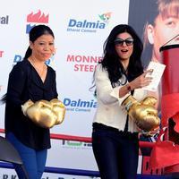 Sushmita Sen launches Mary Kom's Autobiography Photos | Picture 681126