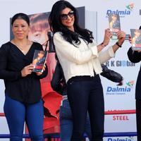 Sushmita Sen launches Mary Kom's Autobiography Photos | Picture 681128