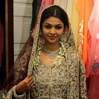 Keerti Nagpure - Wedding sequence preparations for TV serial Desh Ki Beti Nandini Stills