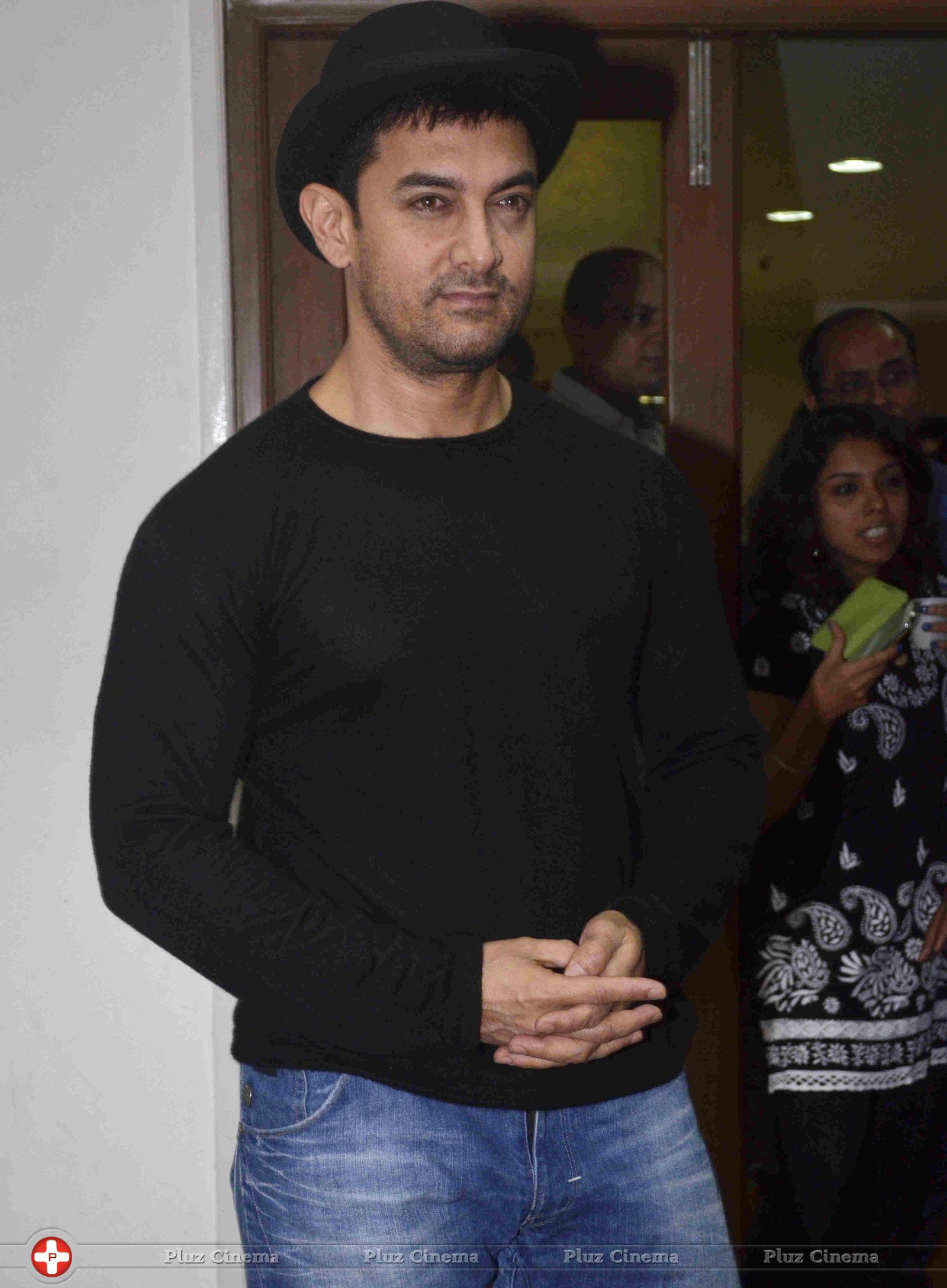 Aamir Khan - Aamir Khan press conference on Dhoom 3 Ticket Prices Photos | Picture 682321