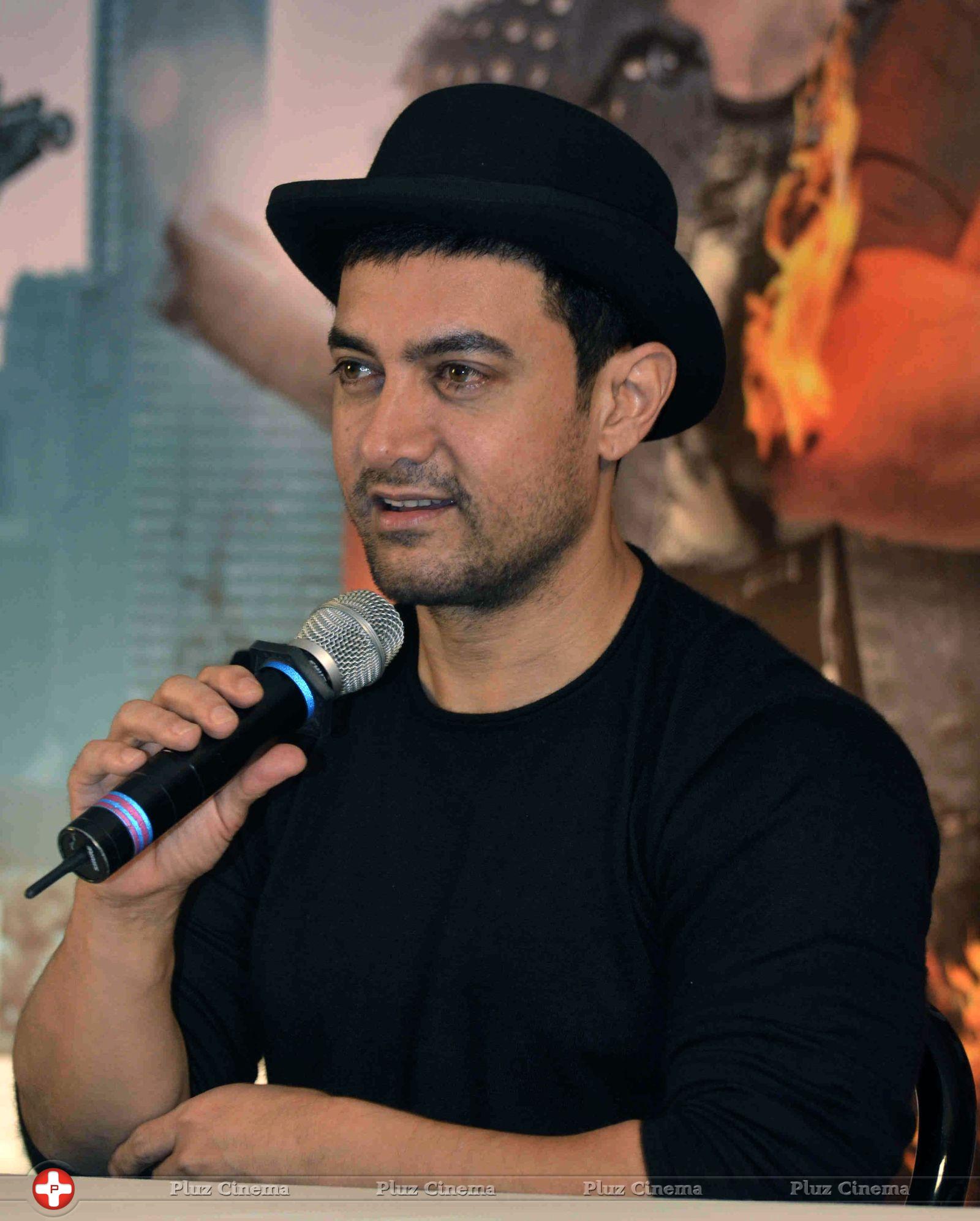 Aamir Khan - Aamir Khan press conference on Dhoom 3 Ticket Prices Photos | Picture 682330