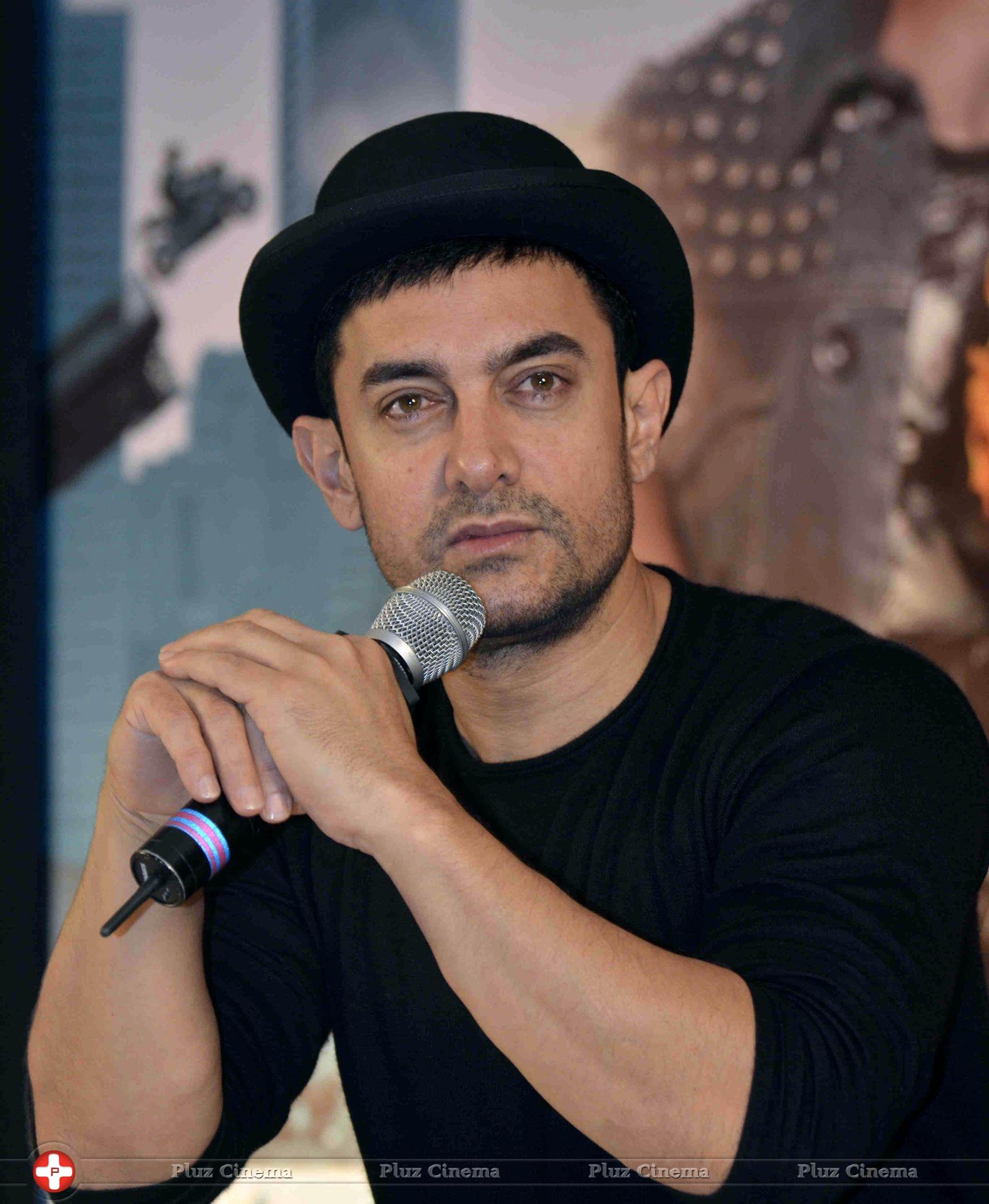 Aamir Khan - Aamir Khan press conference on Dhoom 3 Ticket Prices Photos | Picture 682333