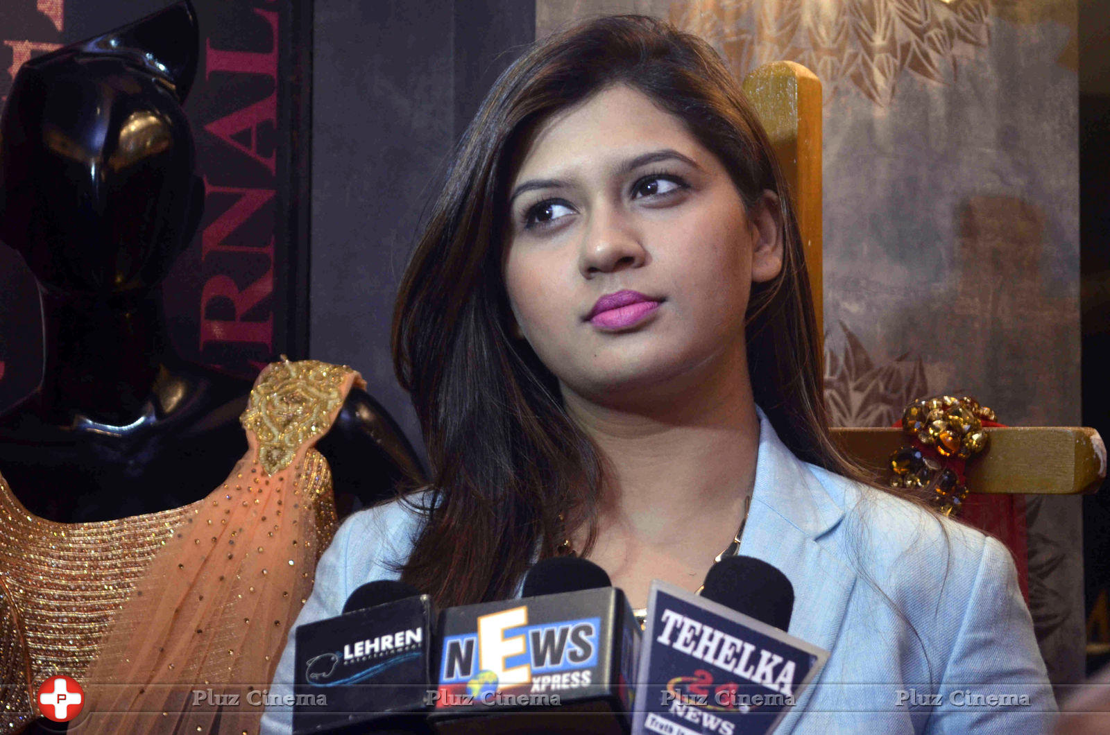 Manali Jagtap - Fashion designer Manali Jagta interacts with Media Photos | Picture 682669