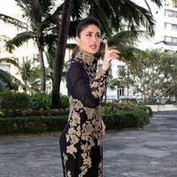 Kareena Kapoor - Kareena Kapoor Promotes VithU Mobile App Photos | Picture 683005