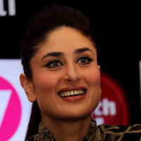 Kareena Kapoor - Kareena Kapoor Promotes VithU Mobile App Photos | Picture 683047