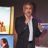 Huma Qureshi launches Samsung GALAXY Grand 2 Photos