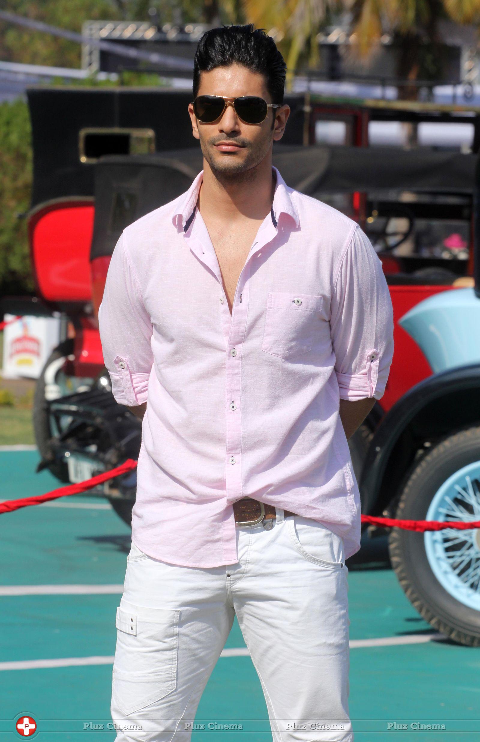 Angad Bedi - Launch of Kingfisher Calendar 2014 Photos | Picture 683664