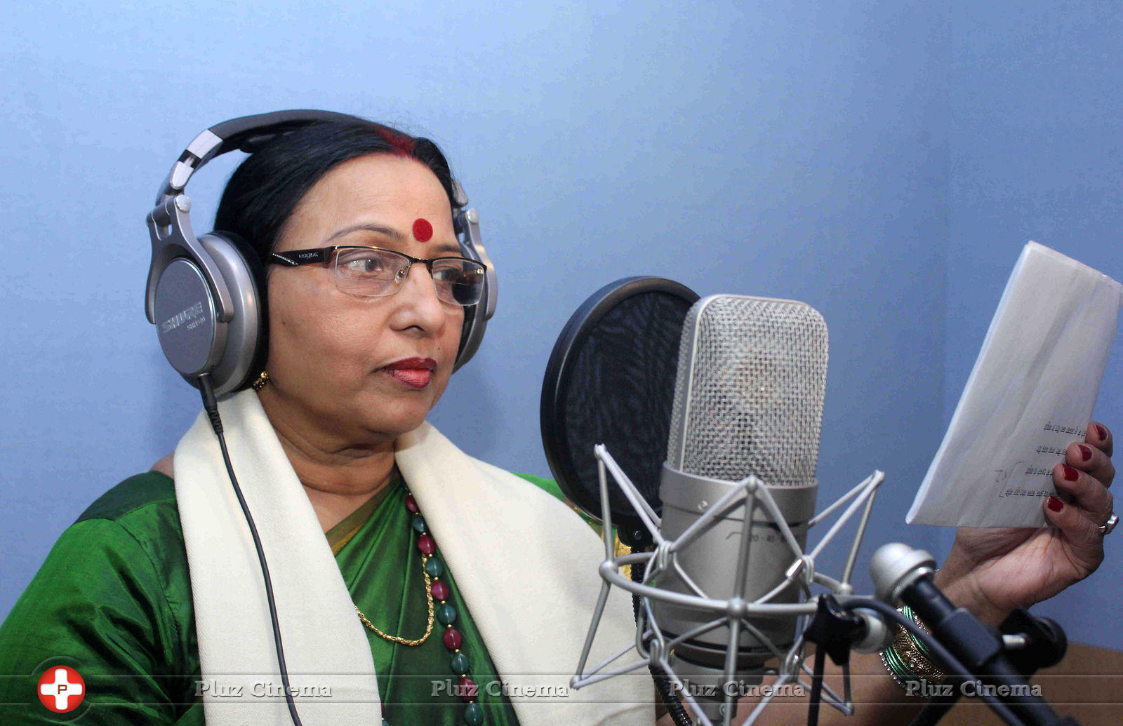 Sharda Sinha - Song recording of film Chaarfutiya Chhokare Photos | Picture 687892