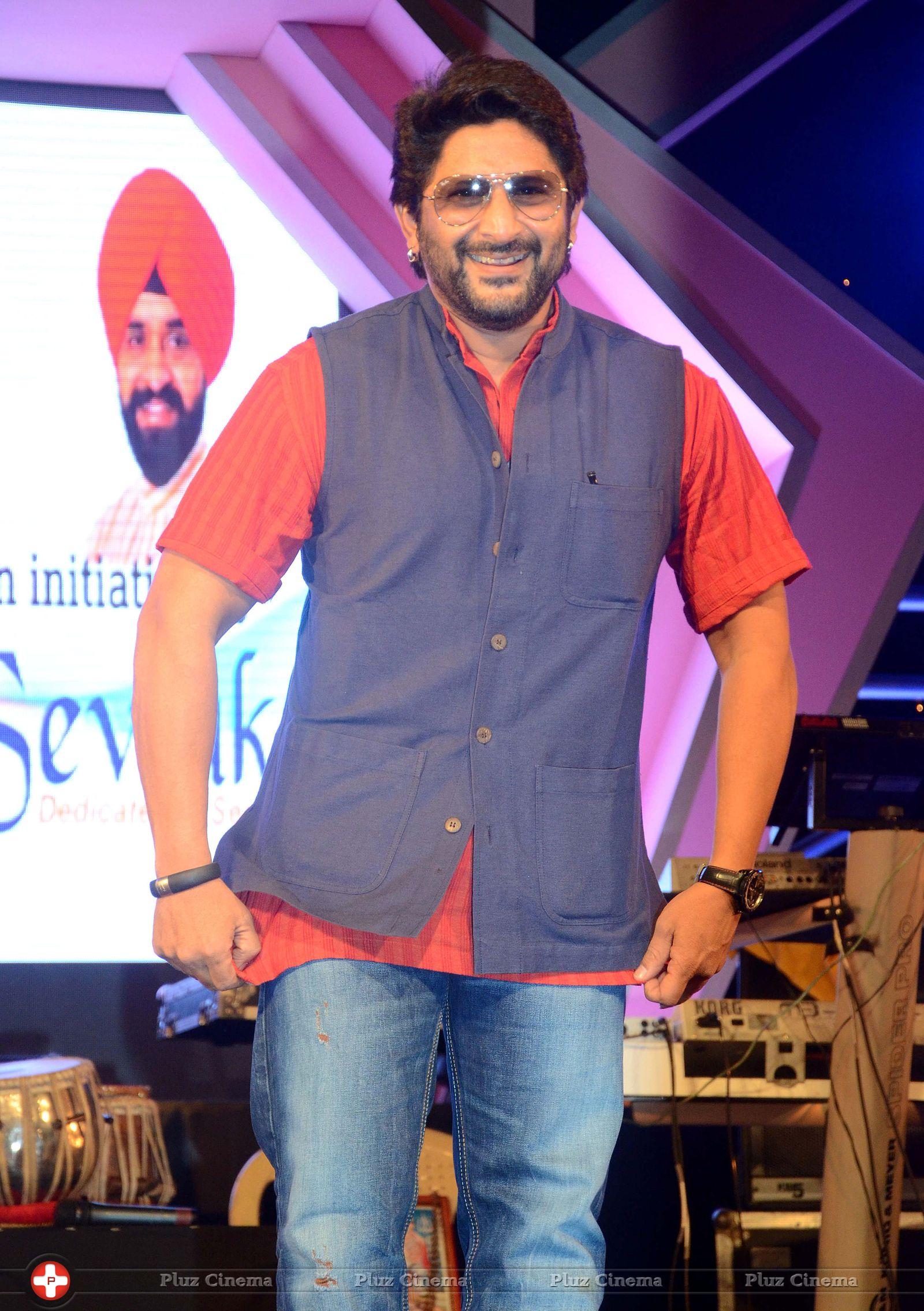 Arshad Warsi - Mulund Carnival Festival Grand Finale 2013 Photos | Picture 688282
