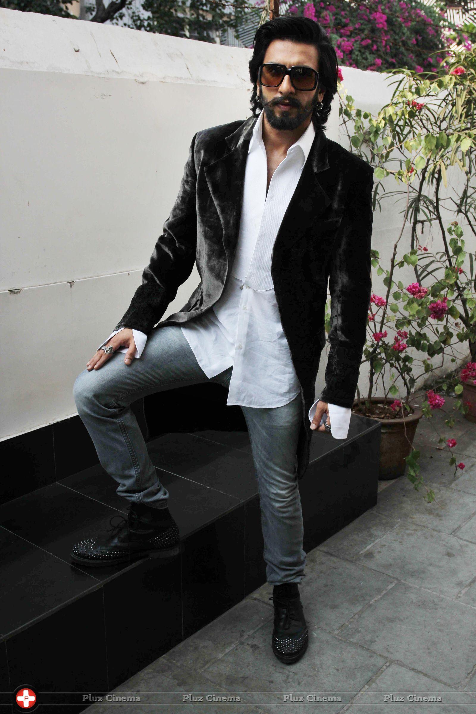 Ranveer Singh - Ranveer Singh on the sets of DID Season 4 Photos | Picture 625689