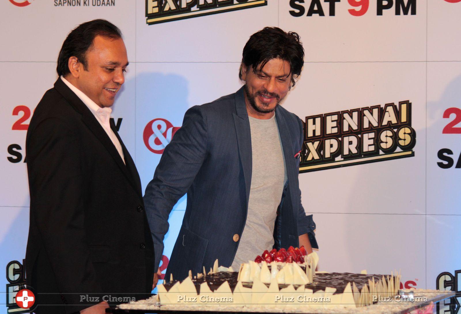 Deepika & Shahrukh Khan at Chennai Express Success Party Photos | Picture 629155