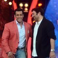 Sunny Deol promotes his film Singh Sahab The Great on the sets of Big Boss With Salman Khan Photos | Picture 633409