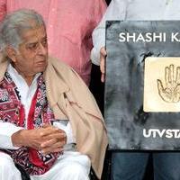 Shashi Kapoor - Unveiling of tile bearing Shashi Kapoor hand impression Photos