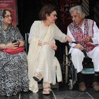Unveiling of tile bearing Shashi Kapoor hand impression Photos | Picture 634263