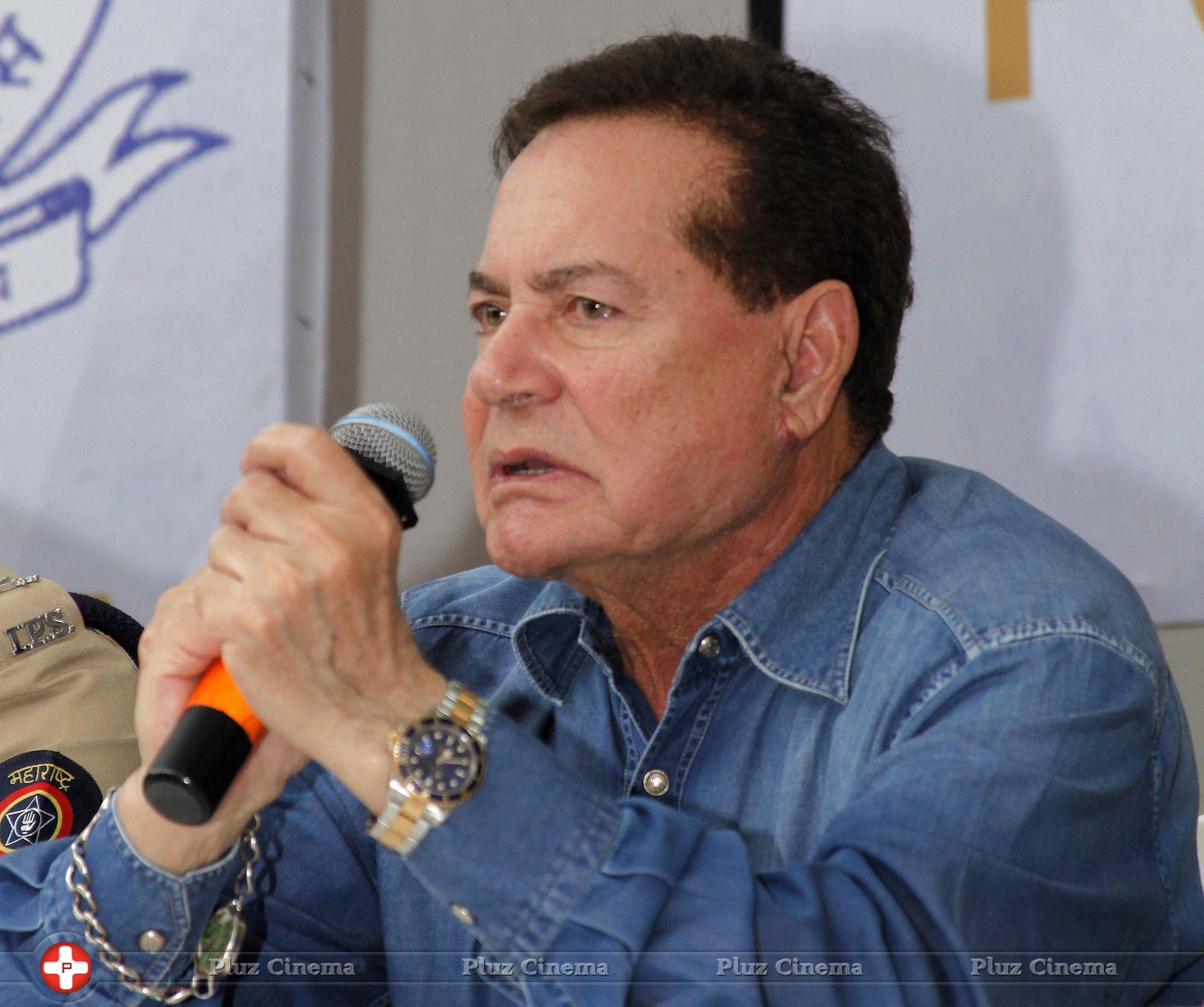 Salim Khan (Writer) - Press Conference on Crime Against Women Photos | Picture 634763
