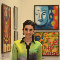 Karisma Kapoor - Karisma Kapoor at The Painting Exhibition Bal Disha Titled Mosaic Photos | Picture 635498