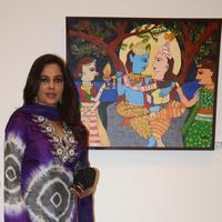 Karisma Kapoor at The Painting Exhibition Bal Disha Titled Mosaic Photos
