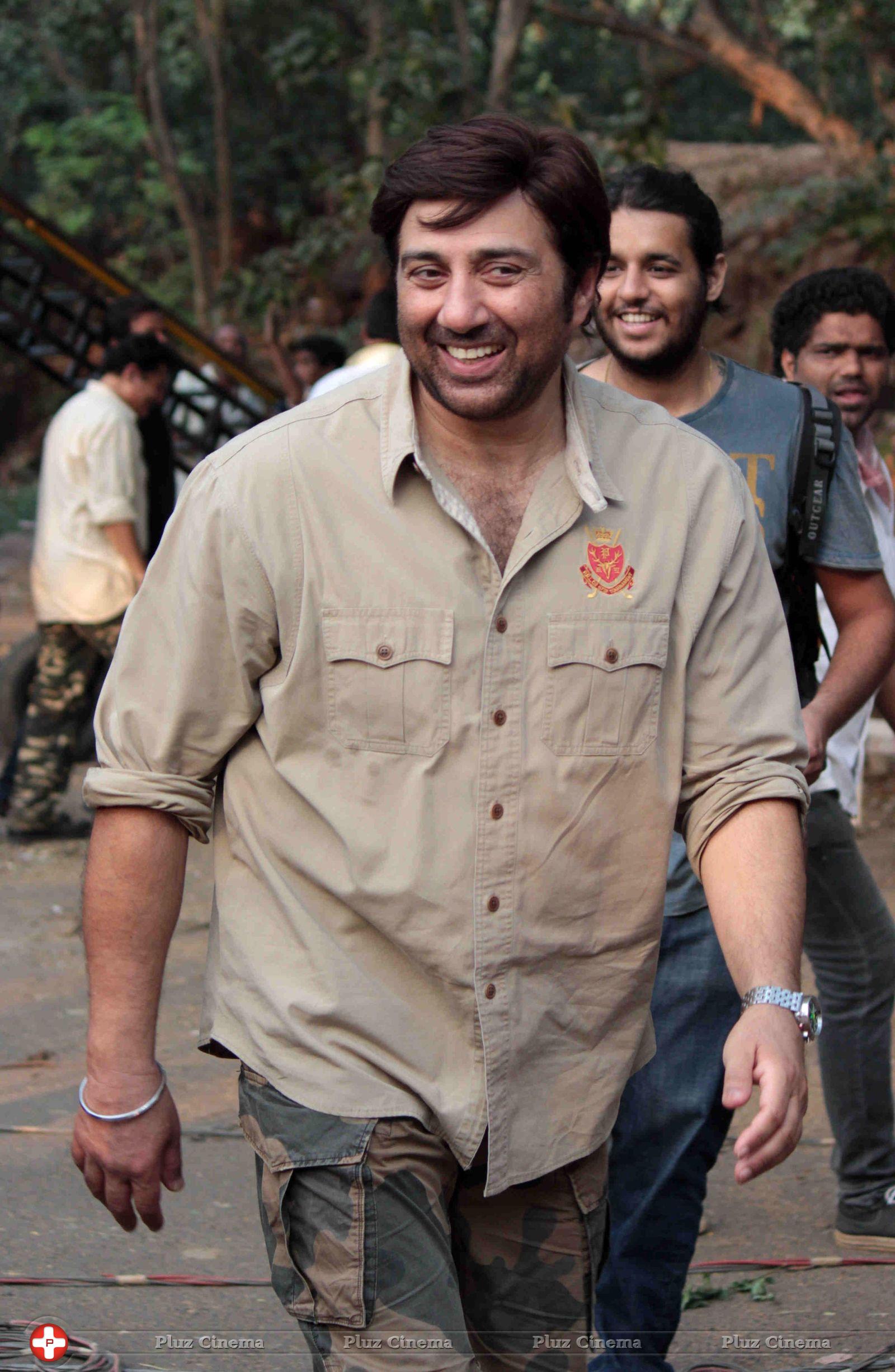 Sunny Deol - Sunny Deol promotes Singh Saab The Great Movie on the sets of CID Stills | Picture 635580