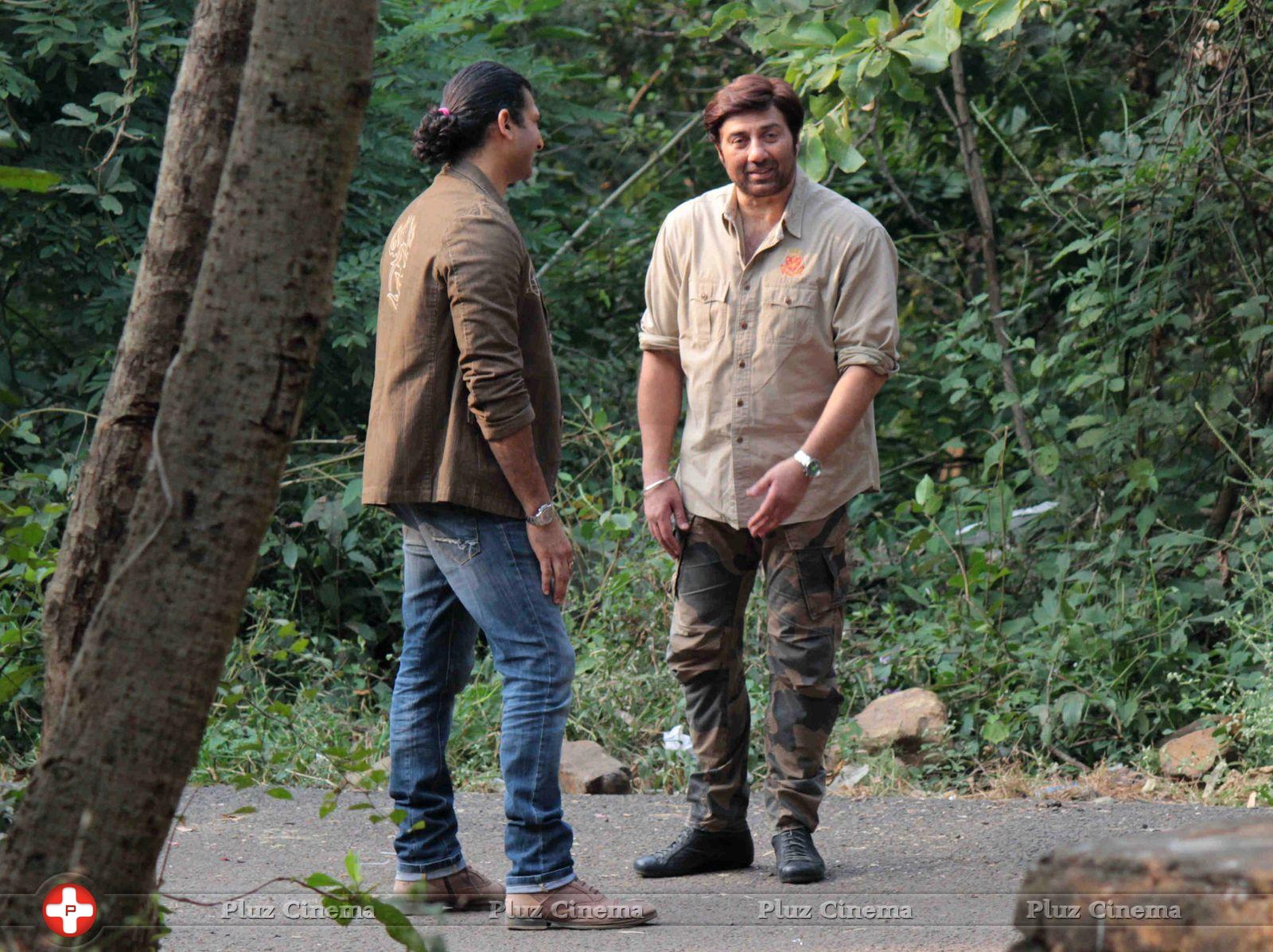 Sunny Deol promotes Singh Saab The Great Movie on the sets of CID Stills | Picture 635590