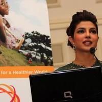 Priyanka Chopra - Priyanka Chopra at The Conference on Reaching the Health Millennium Development Goals Photos | Picture 636320