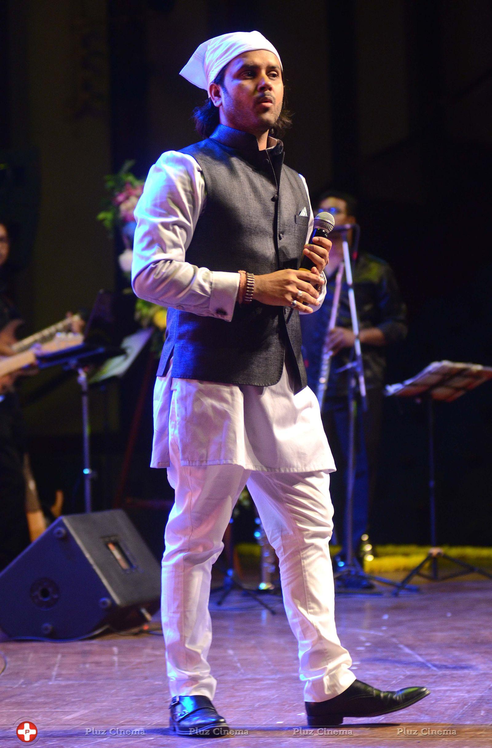 Javed Ali - The Aditya Vikram Birla Kalashikar and Kalakiran Awards 2013 Photos | Picture 637088