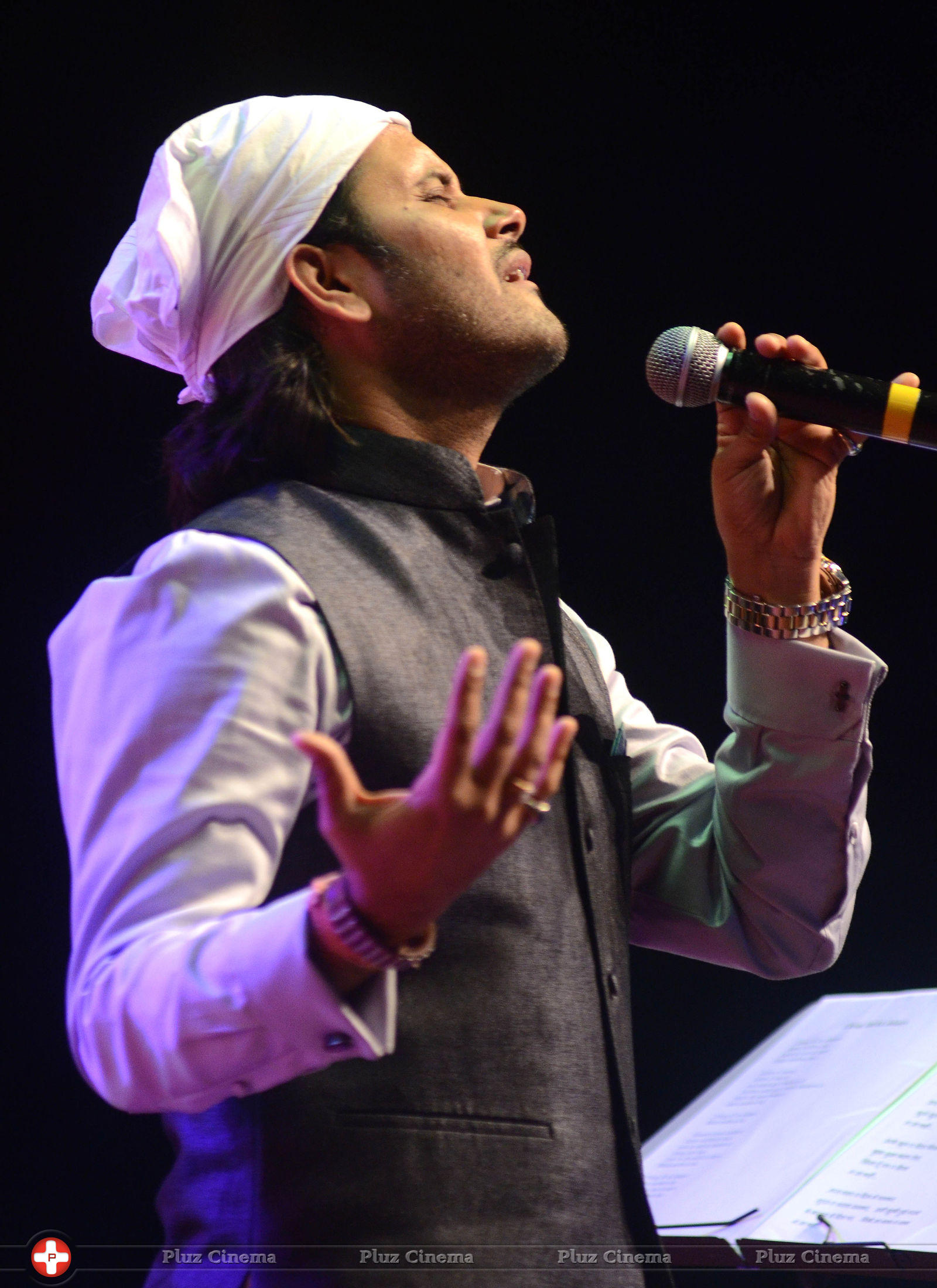 Javed Ali - The Aditya Vikram Birla Kalashikar and Kalakiran Awards 2013 Photos | Picture 637090