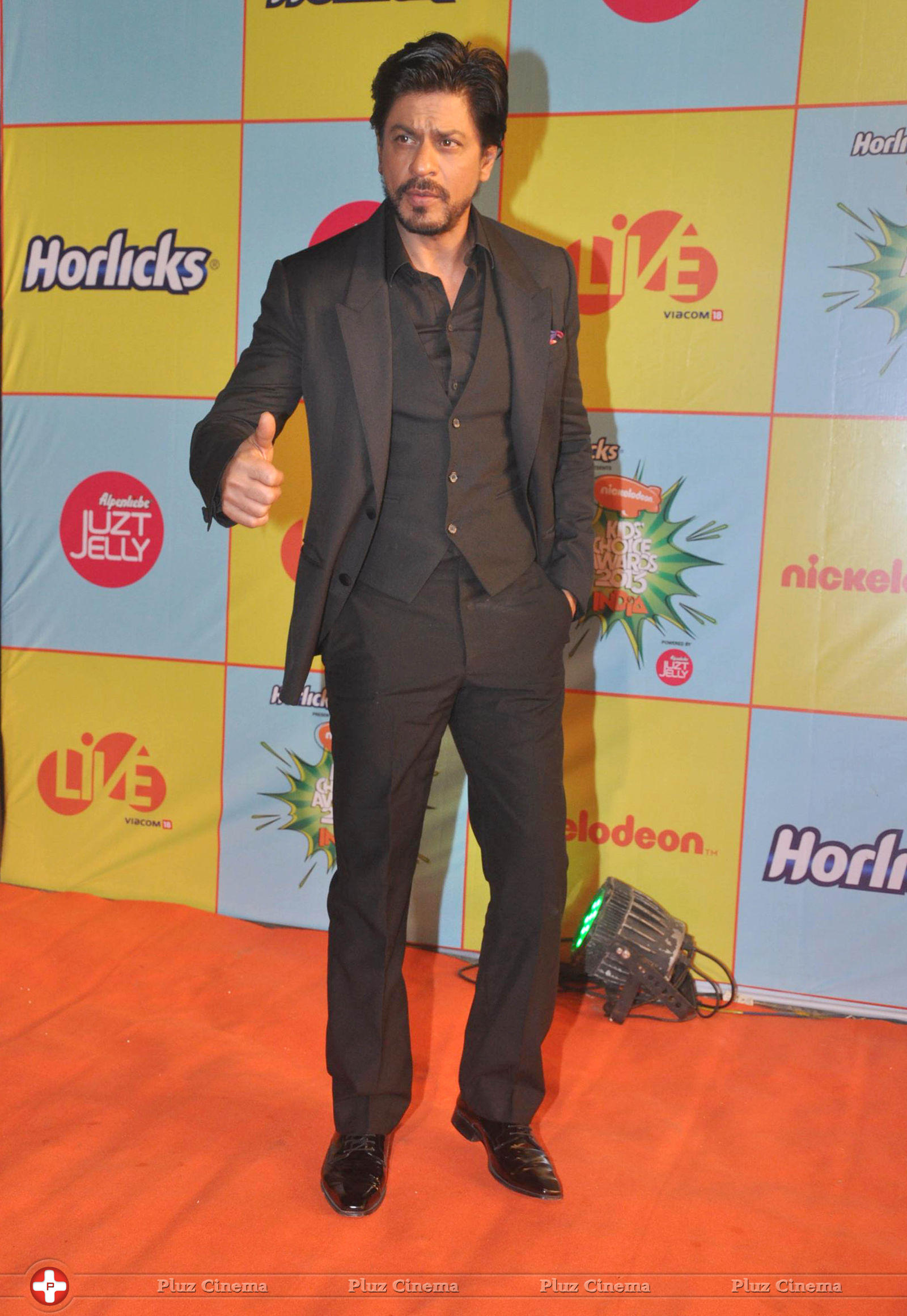 Shahrukh Khan - Nickelodeon Kids Choice Awards 2013 Photos | Picture 638636