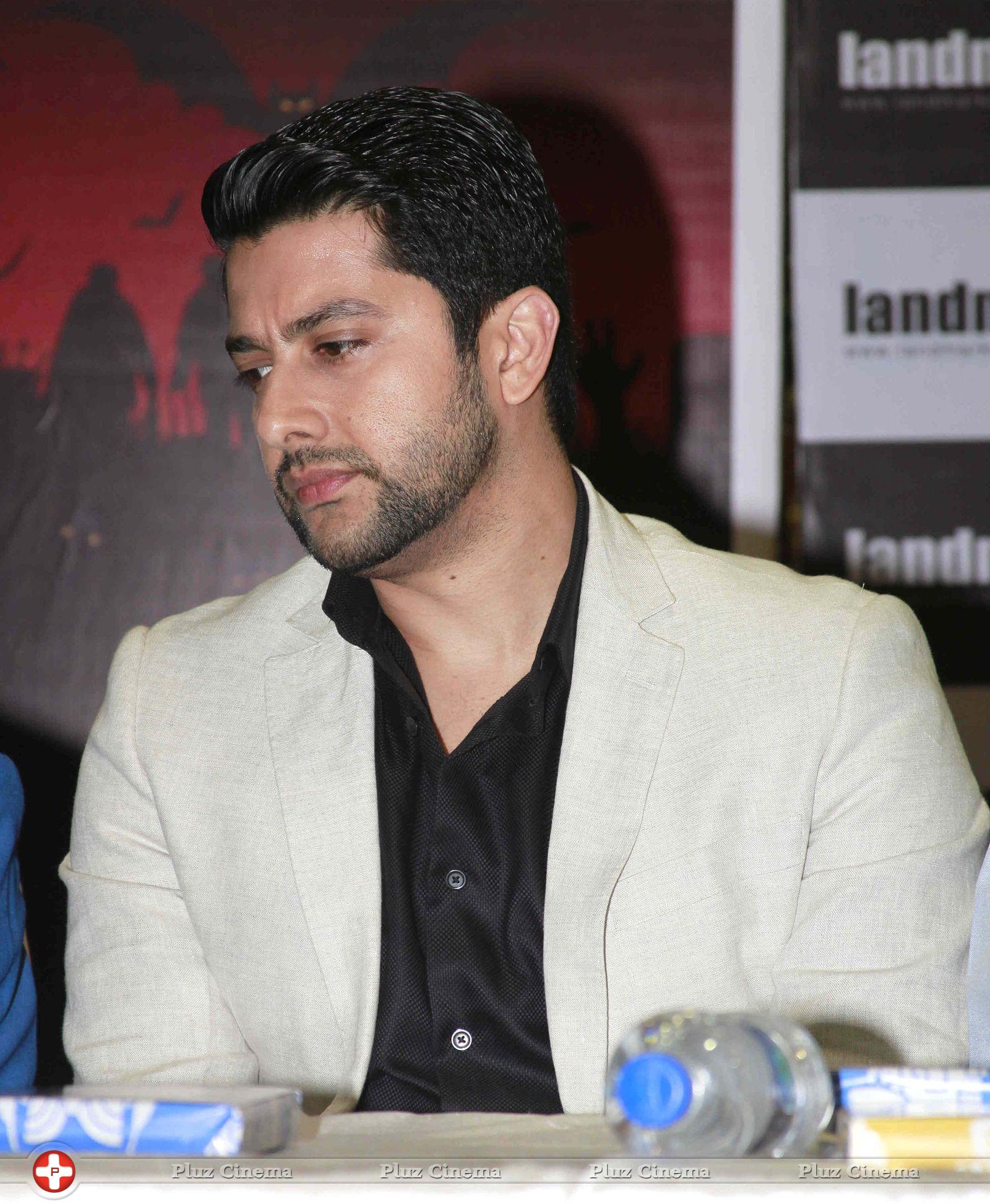Aftab Shivdasani - Launch of book The Other Side Pictures | Picture 640120