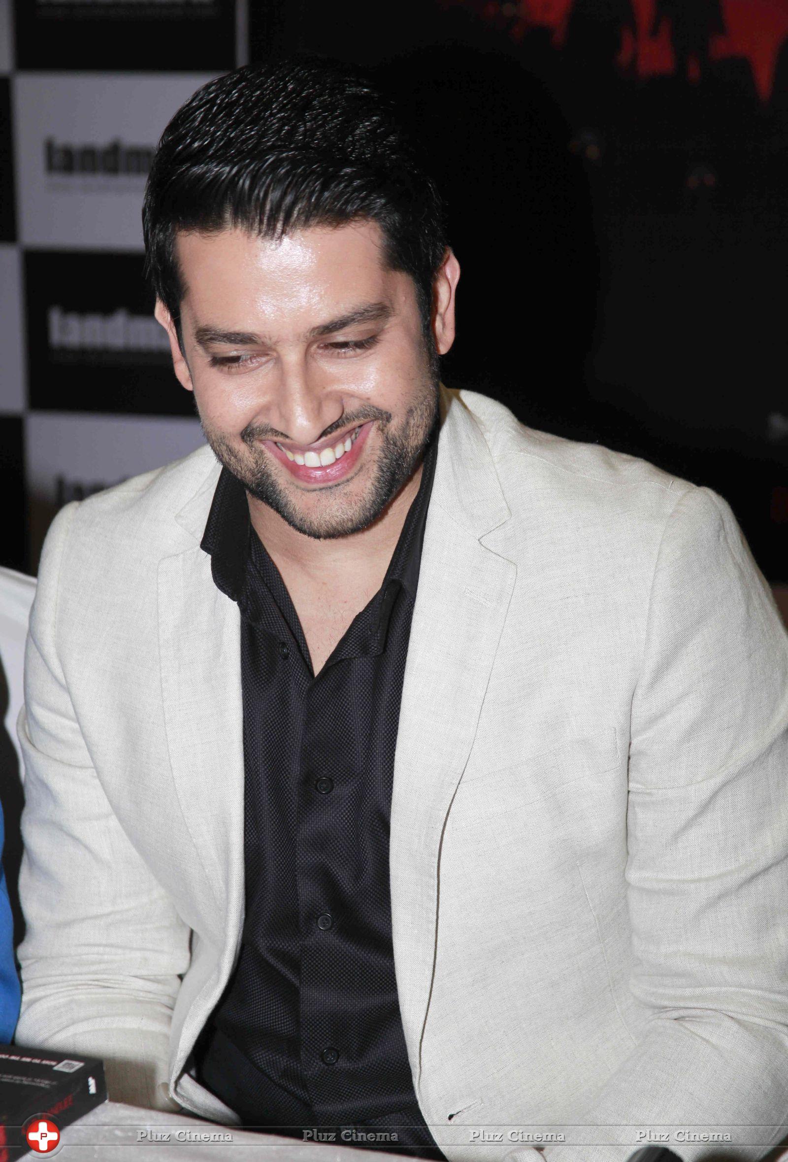 Aftab Shivdasani - Launch of book The Other Side Pictures | Picture 640124