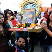 Celebrities at Sachin Tendulkar enthrals with innings to remember in his farewell Test Photos