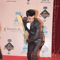 Manish Paul - Zee Rishtey Awards 2013 Photos