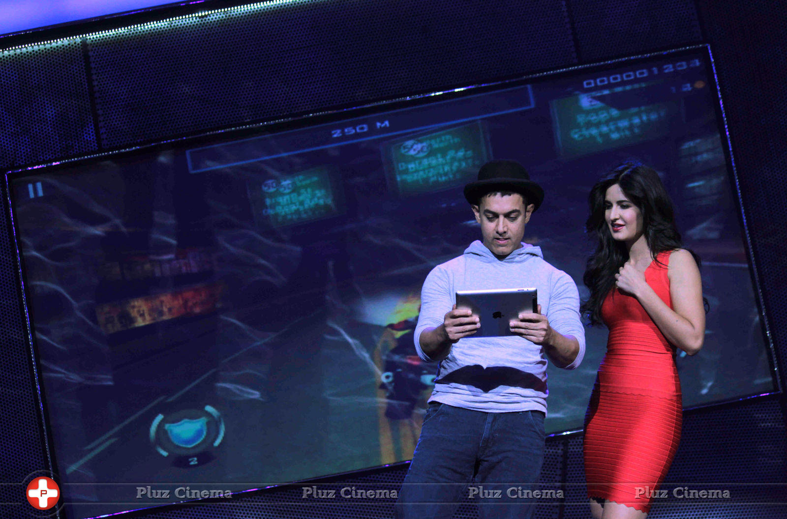 Aamir & Katrina Launches Dhoom 3 Merchandise Stills | Picture 644135