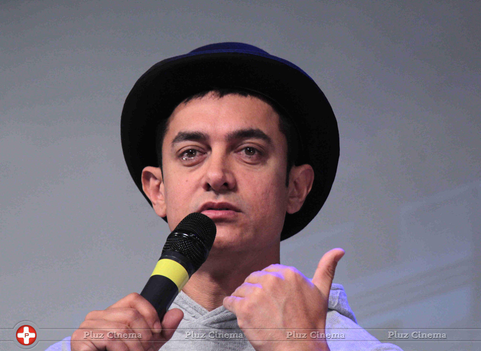 Aamir Khan - Aamir & Katrina Launches Dhoom 3 Merchandise Stills | Picture 644162