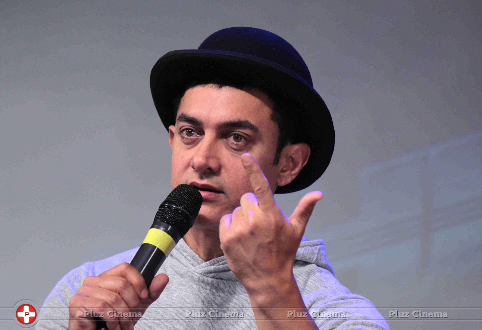 Aamir Khan - Aamir & Katrina Launches Dhoom 3 Merchandise Stills | Picture 644165