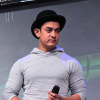 Aamir Khan - Aamir & Katrina Launches Dhoom 3 Merchandise Stills | Picture 644145