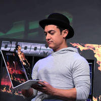 Aamir Khan - Aamir & Katrina Launches Dhoom 3 Merchandise Stills | Picture 644147