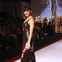 Jacqueline Fernandez - Signature International Fashion Week End Day 3 Photos | Picture 644579