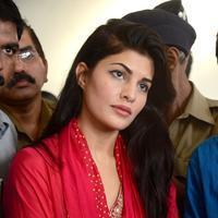 Jacqueline Fernandez - Jacqueline Fernandez meets Mayor for ban on Horse Drawn Victorian Carriages Stills | Picture 645821