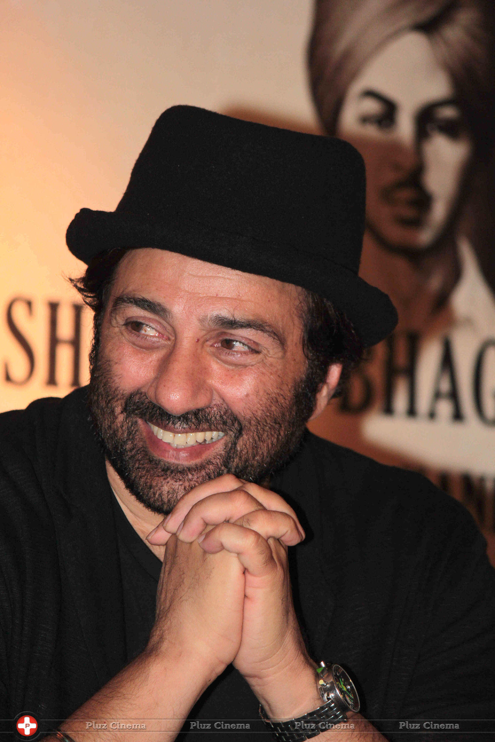 Sunny Deol unveils wax statue of Shahid Bhagat Singh Photos | Picture 647785