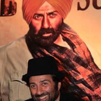 Sunny Deol unveils wax statue of Shahid Bhagat Singh Photos | Picture 647788